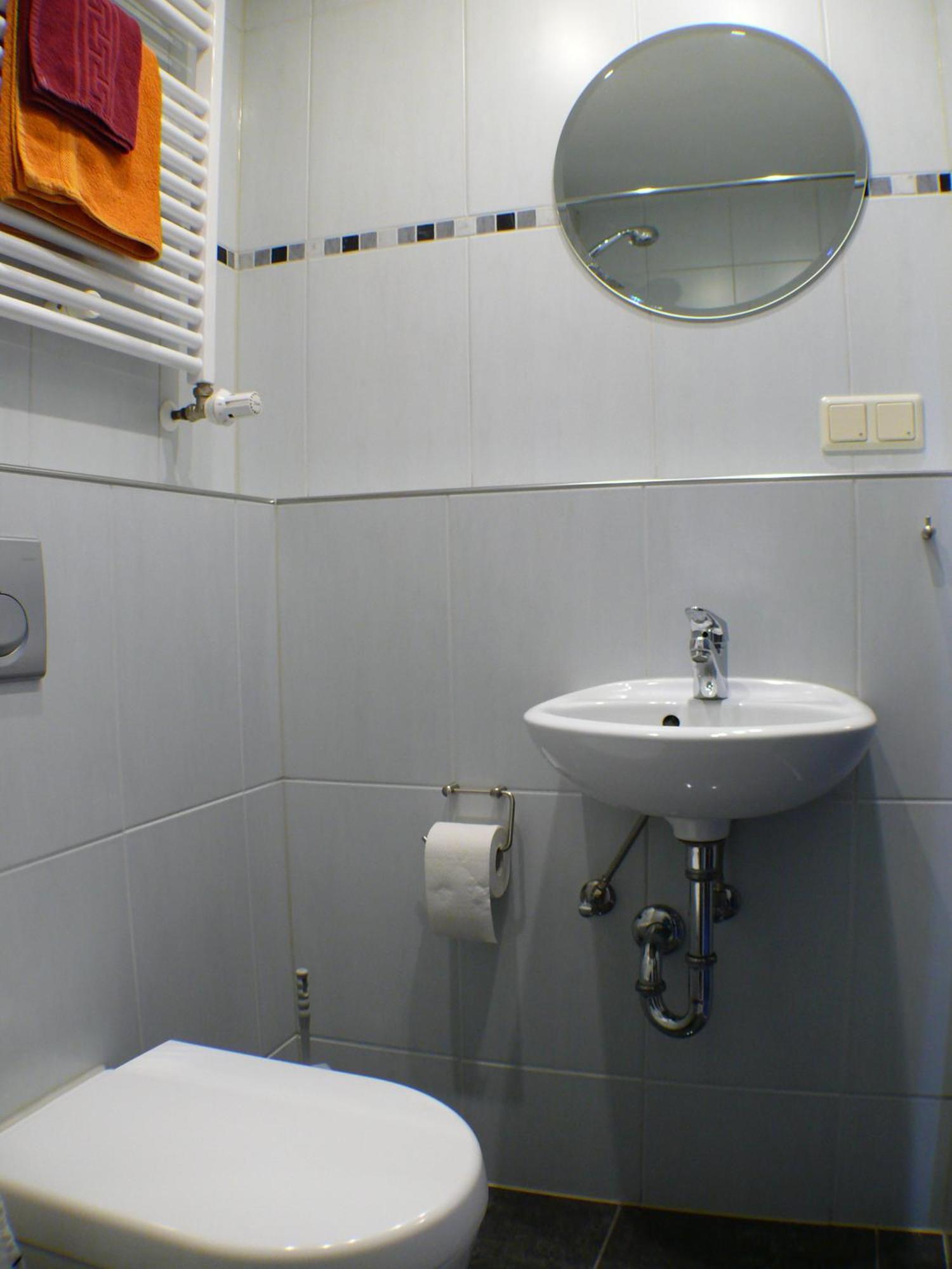 Hotel Garni Pension Ruth Mutterstadt Habitación foto
